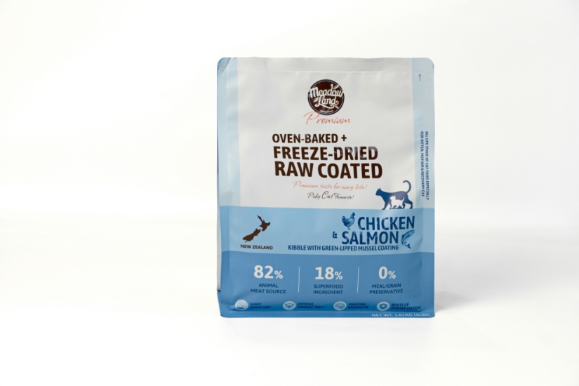 Picture of 1.81kg Premium Oven Baked Chicken + Salmon with Mussel Coating All Life stage Cat Food